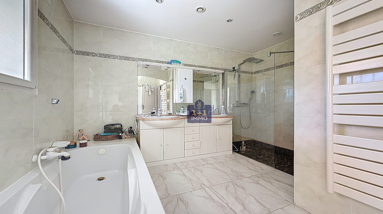 Ma-Cabane - Vente Maison Roquebrune-sur-Argens, 162 m²