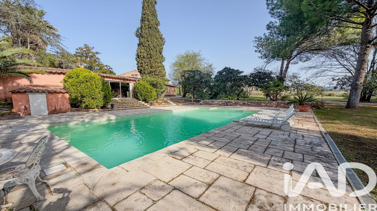 Ma-Cabane - Vente Maison Roquebrune-sur-Argens, 233 m²