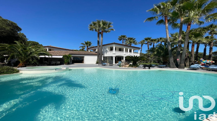 Ma-Cabane - Vente Maison Roquebrune-sur-Argens, 405 m²