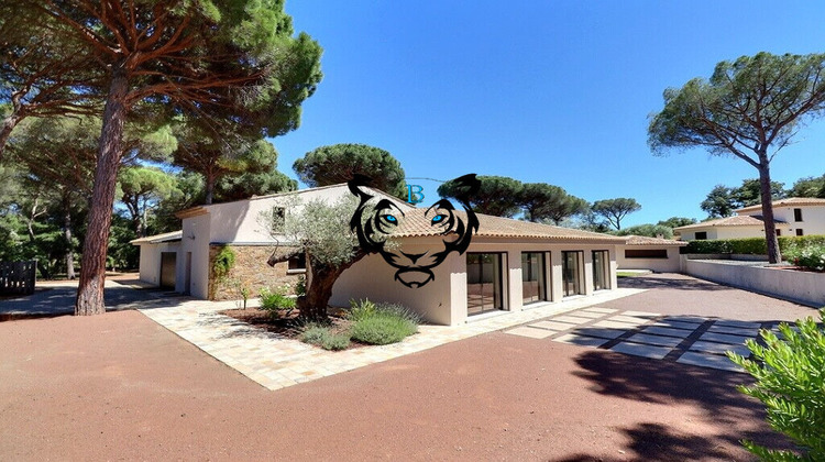 Ma-Cabane - Vente Maison ROQUEBRUNE-SUR-ARGENS, 370 m²