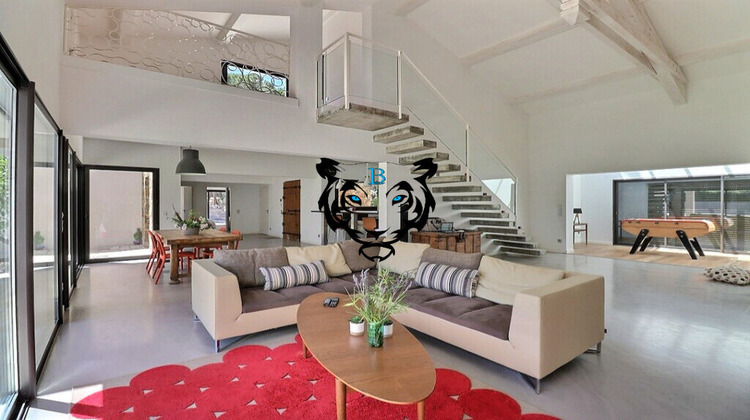 Ma-Cabane - Vente Maison ROQUEBRUNE-SUR-ARGENS, 370 m²