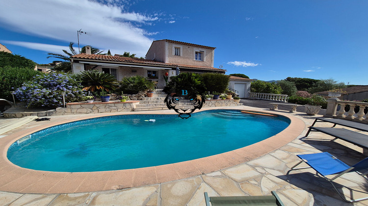 Ma-Cabane - Vente Maison ROQUEBRUNE-SUR-ARGENS, 96 m²