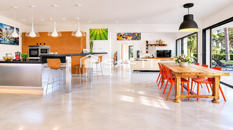 Ma-Cabane - Vente Maison Roquebrune-sur-Argens, 343 m²