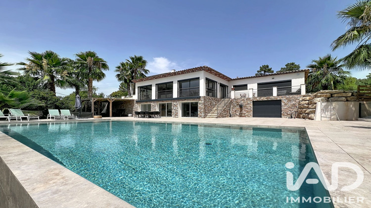 Ma-Cabane - Vente Maison Roquebrune-sur-Argens, 400 m²
