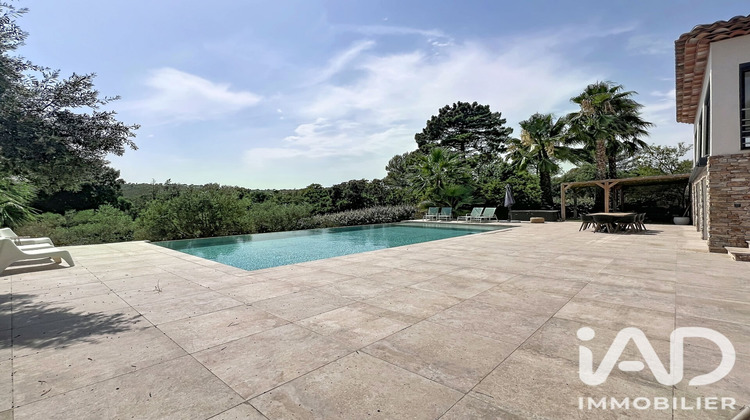 Ma-Cabane - Vente Maison Roquebrune-sur-Argens, 400 m²