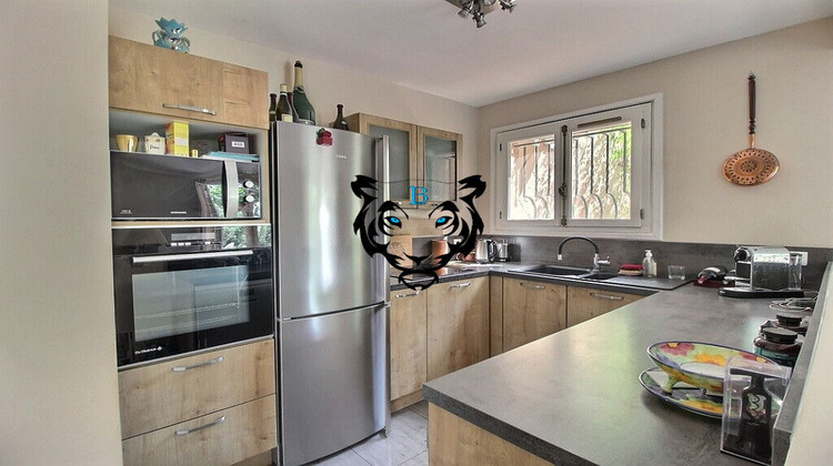 Ma-Cabane - Vente Maison ROQUEBRUNE-SUR-ARGENS, 87 m²