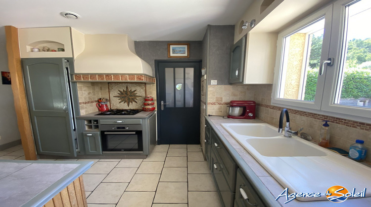 Ma-Cabane - Vente Maison Roquefort-des-Corbières, 200 m²