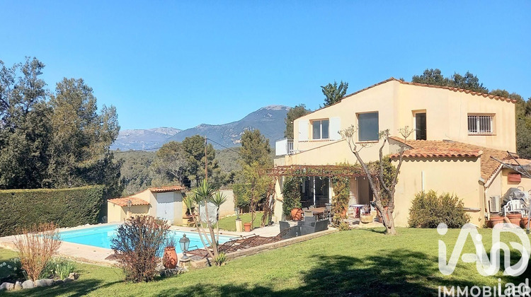 Ma-Cabane - Vente Maison Roquefort-les-Pins, 215 m²