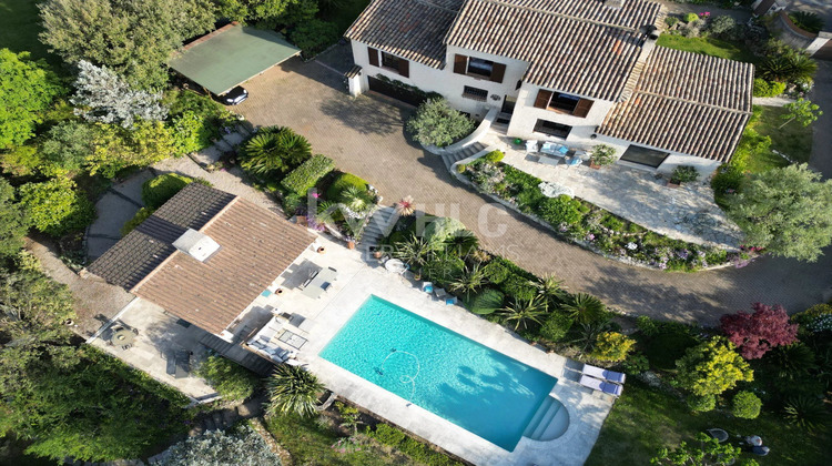 Ma-Cabane - Vente Maison Roquefort-les-Pins, 220 m²