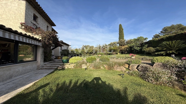 Ma-Cabane - Vente Maison Roquefort-les-Pins, 220 m²