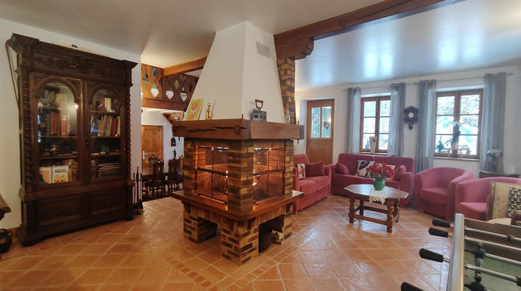 Ma-Cabane - Vente Maison ROUGEMONT LE CHATEAU, 246 m²