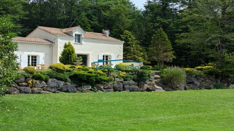 Ma-Cabane - Vente Maison Rougnac, 188 m²