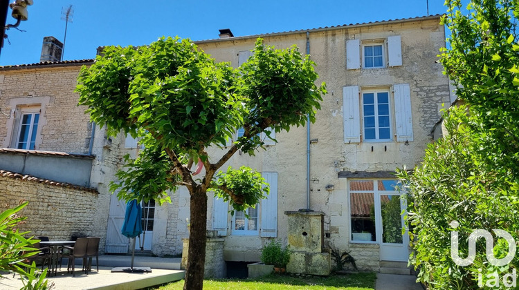 Ma-Cabane - Vente Maison Rouillac, 228 m²