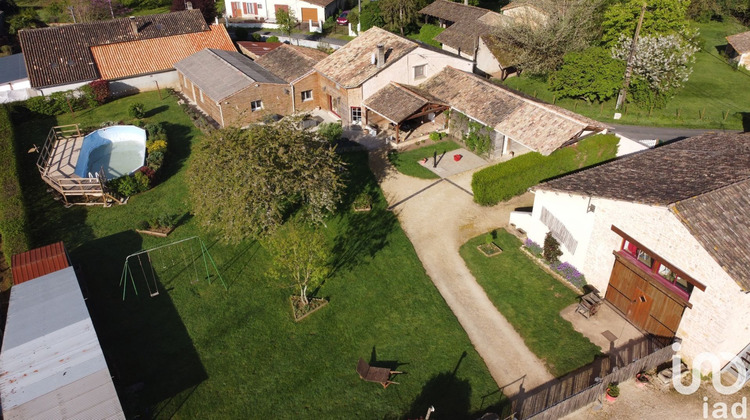 Ma-Cabane - Vente Maison Rouillé, 326 m²