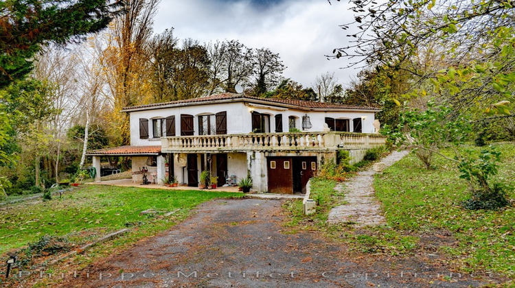 Ma-Cabane - Vente Maison ROULLET SAINT ESTEPHE, 130 m²