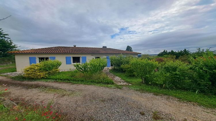 Ma-Cabane - Vente Maison ROULLET SAINT ESTEPHE, 93 m²