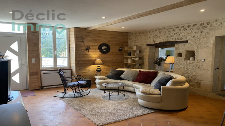 Ma-Cabane - Vente Maison ROULLET SAINT ESTEPHE, 215 m²