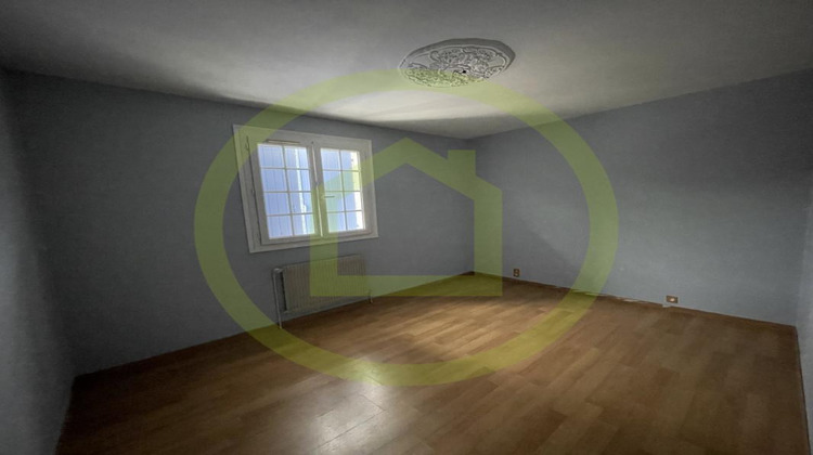 Ma-Cabane - Vente Maison ROULLET SAINT ESTEPHE, 93 m²