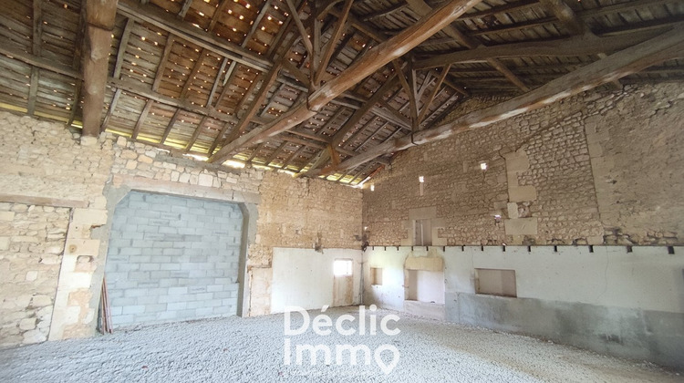 Ma-Cabane - Vente Maison ROULLET SAINT ESTEPHE, 145 m²