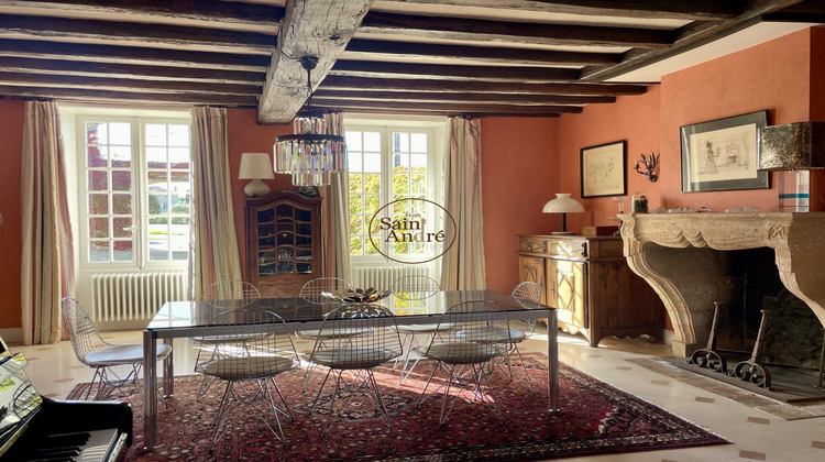 Ma-Cabane - Vente Maison Roullet-Saint-Estèphe, 320 m²
