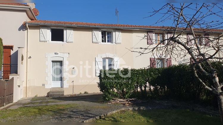 Ma-Cabane - Vente Maison Roumazières-Loubert, 106 m²