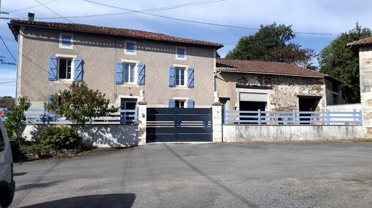 Ma-Cabane - Vente Maison Roumazières-Loubert, 148 m²