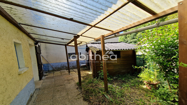 Ma-Cabane - Vente Maison Roumazières-Loubert, 60 m²