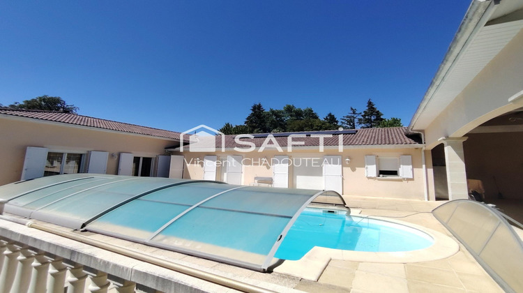 Ma-Cabane - Vente Maison Roumazières-Loubert, 320 m²
