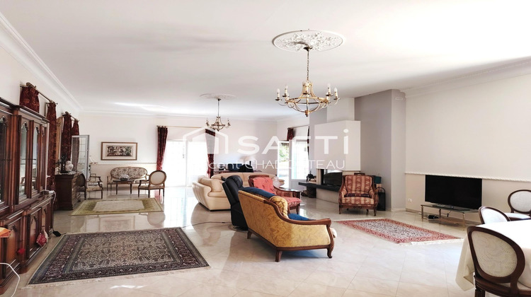 Ma-Cabane - Vente Maison Roumazières-Loubert, 320 m²