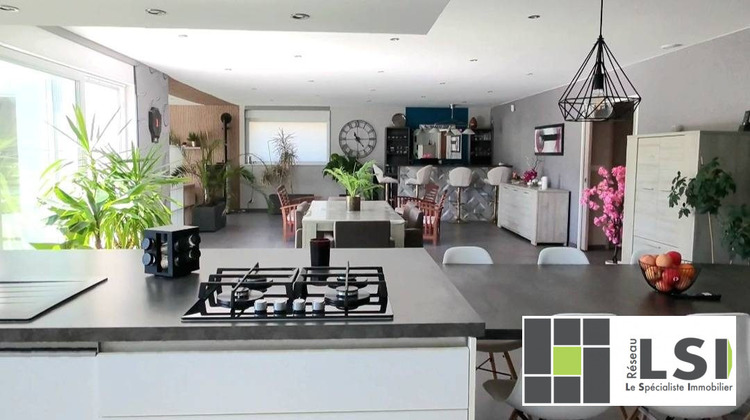 Ma-Cabane - Vente Maison Rousies, 233 m²