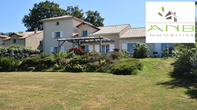 Ma-Cabane - Vente Maison Rouzède, 210 m²