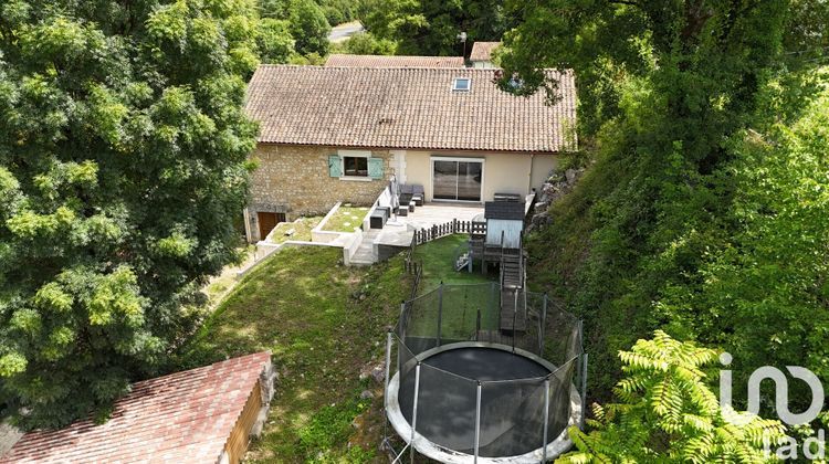 Ma-Cabane - Vente Maison Ruelle-sur-Touvre, 160 m²