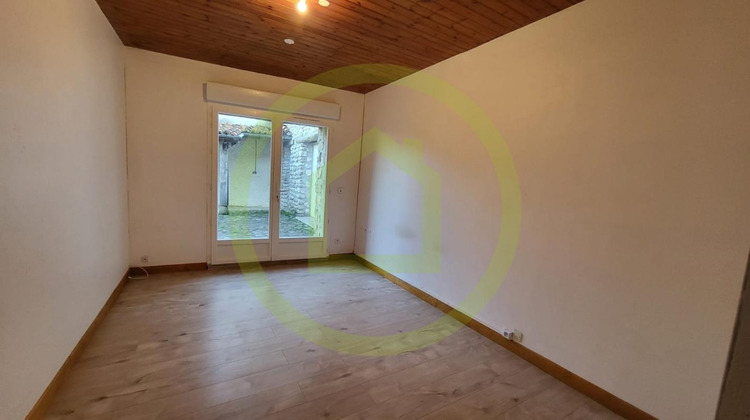 Ma-Cabane - Vente Maison RUELLE SUR TOUVRE, 133 m²