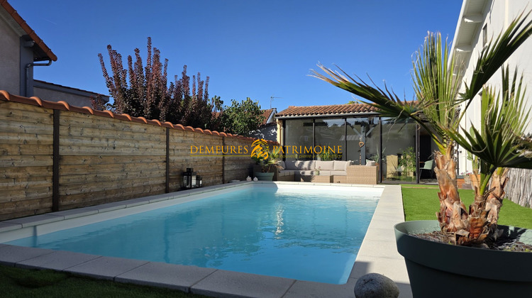 Ma-Cabane - Vente Maison Ruelle-sur-Touvre, 247 m²