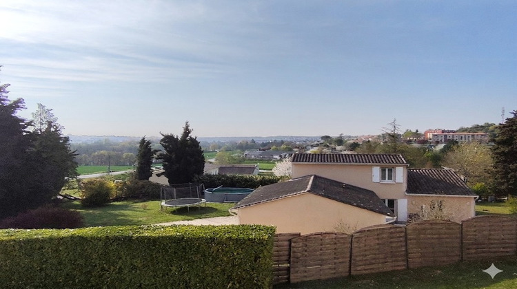 Ma-Cabane - Vente Maison RUELLE SUR TOUVRE, 163 m²