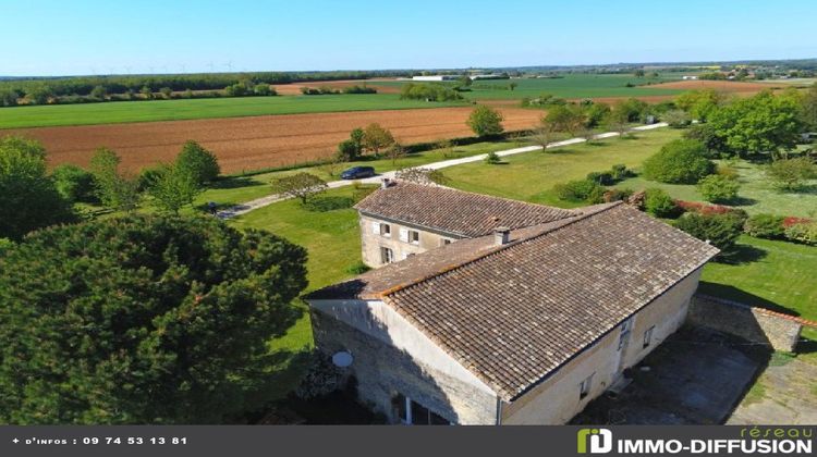 Ma-Cabane - Vente Maison RUFFEC, 302 m²