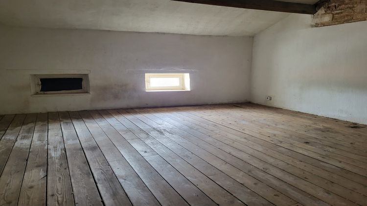 Ma-Cabane - Vente Maison Ruffec, 75 m²