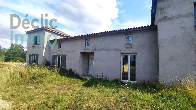 Ma-Cabane - Vente Maison RUFFEC, 276 m²