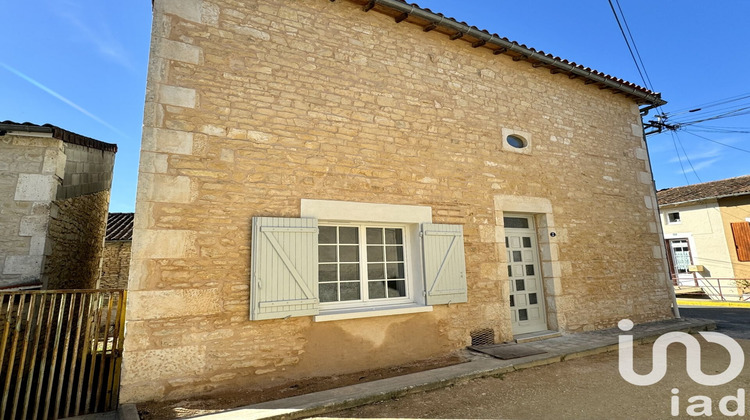 Ma-Cabane - Vente Maison Ruffec, 62 m²