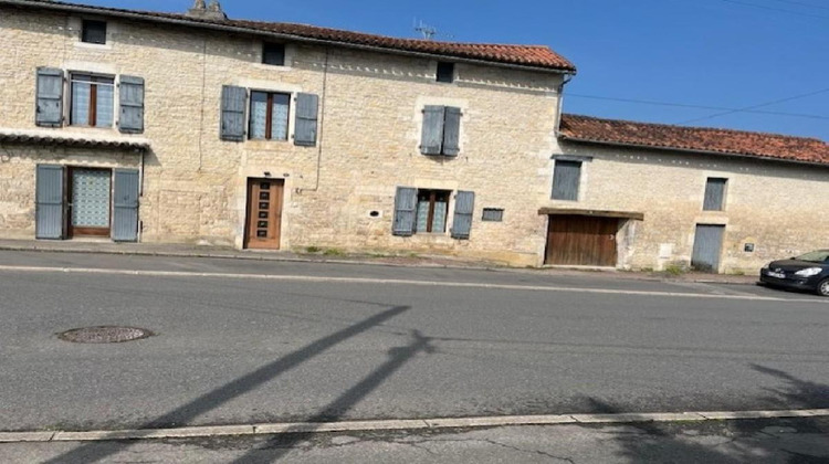 Ma-Cabane - Vente Maison RUFFEC, 116 m²