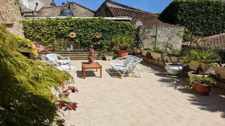 Ma-Cabane - Vente Maison RUFFEC, 212 m²