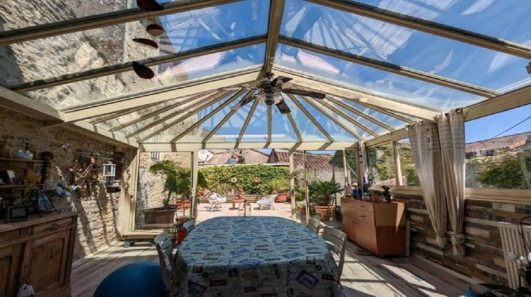 Ma-Cabane - Vente Maison RUFFEC, 212 m²