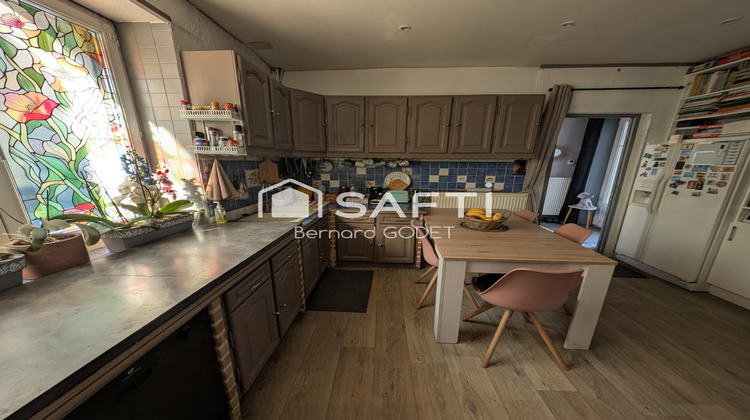 Ma-Cabane - Vente Maison Ruffec, 374 m²