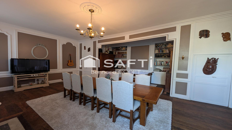 Ma-Cabane - Vente Maison Ruffec, 374 m²