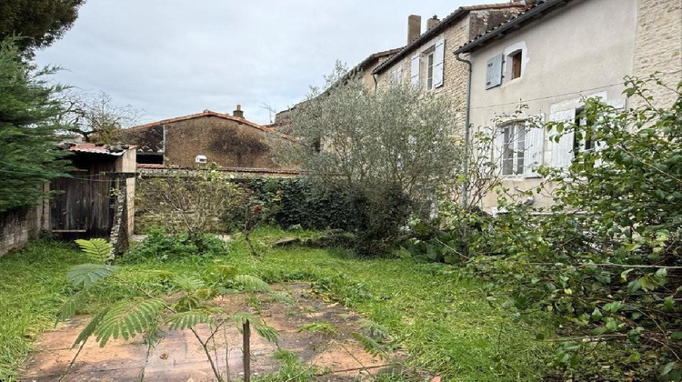 Ma-Cabane - Vente Maison RUFFEC, 95 m²