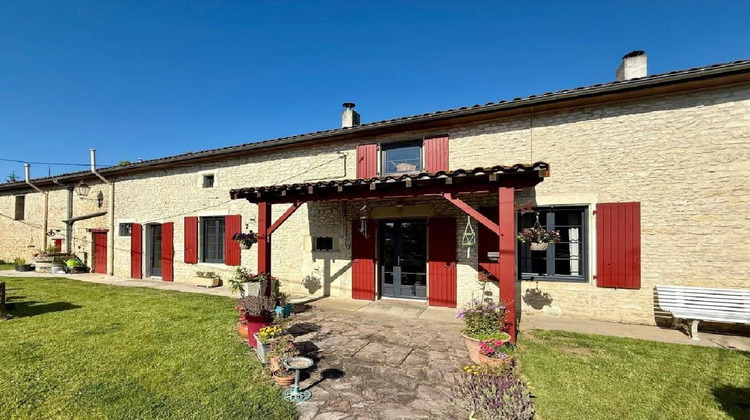 Ma-Cabane - Vente Maison RUFFEC, 218 m²