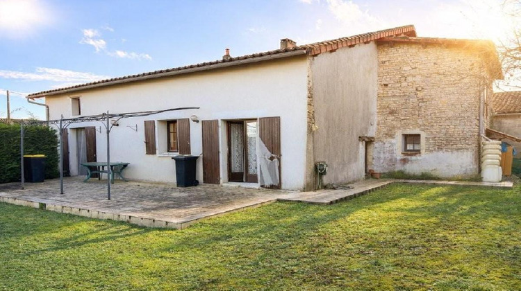 Ma-Cabane - Vente Maison RUFFEC, 192 m²