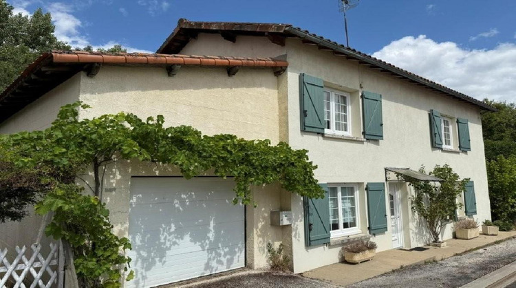 Ma-Cabane - Vente Maison RUFFEC, 89 m²