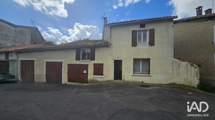 Ma-Cabane - Vente Maison Ruffec, 115 m²