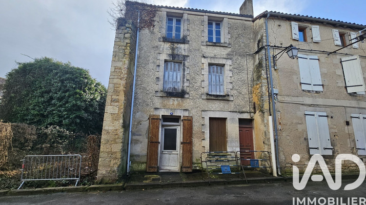 Ma-Cabane - Vente Maison Ruffec, 128 m²